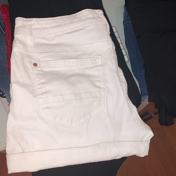 Shorts - Picture 2 of 2